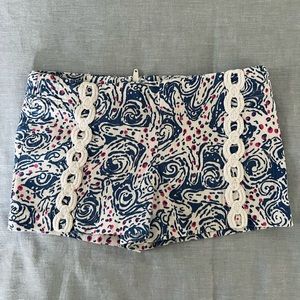 Girls Lilly Pulitzer Shorts, size 5.